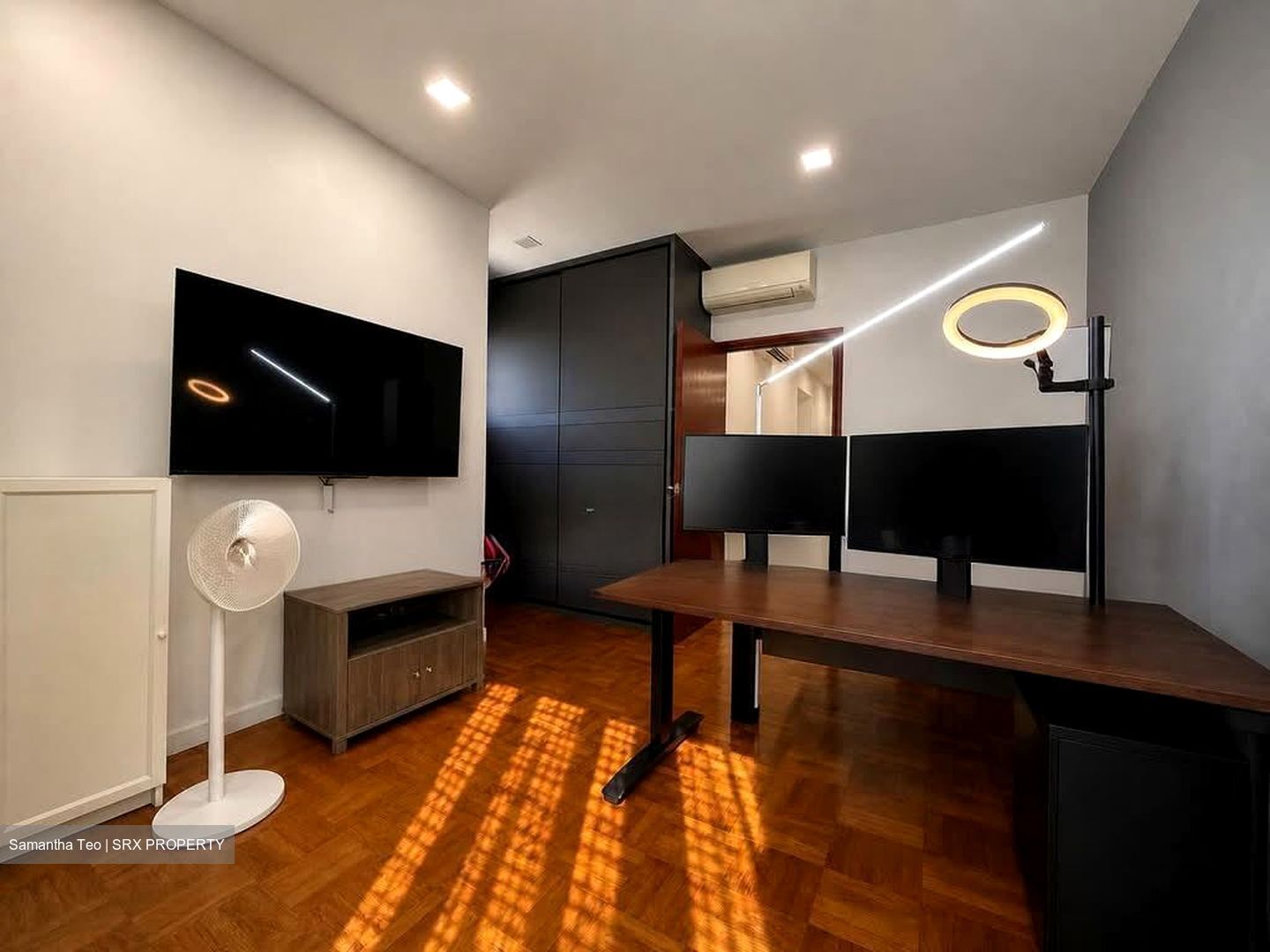 Central View (D19), Condominium #555532881